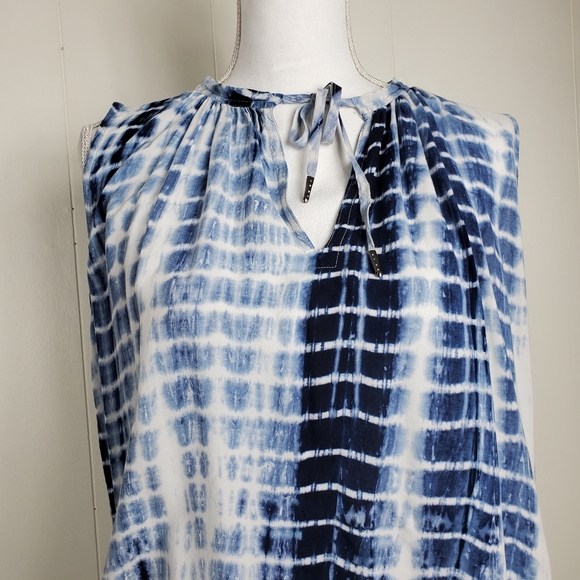 Just Living tye-dye, tie front tank top size small - Picture 7 of 10